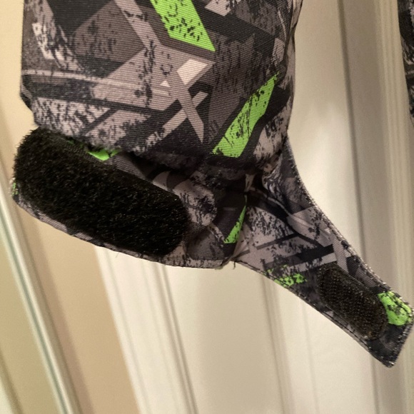 Oshkosh ski jacket 4T - Picture 3 of 7